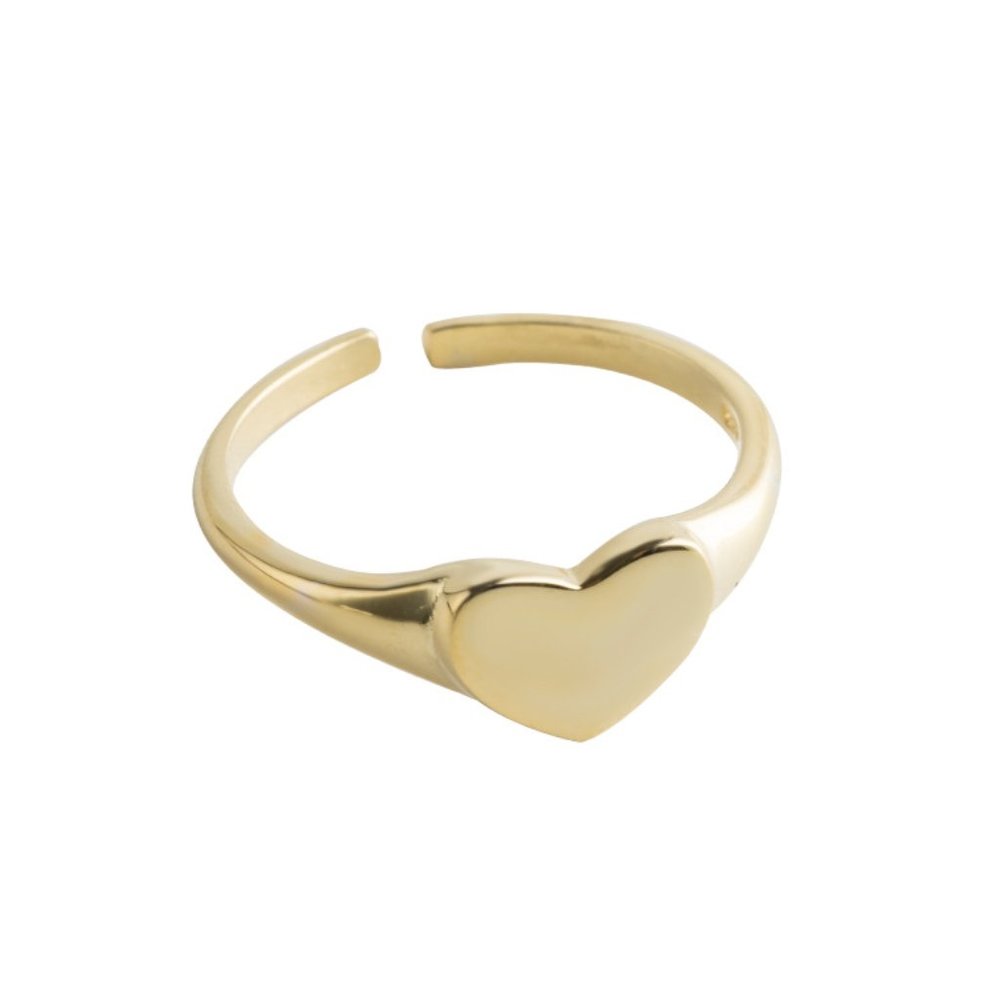 Charming Heart Ring Gold Plated over 925 Sterling Silver.